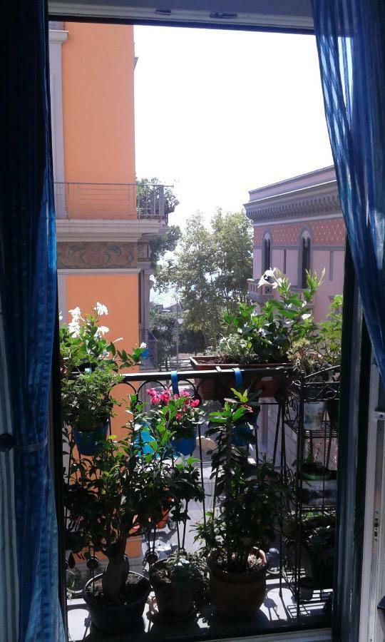 Bed and Breakfast In Via Roma Салерно Екстер'єр фото