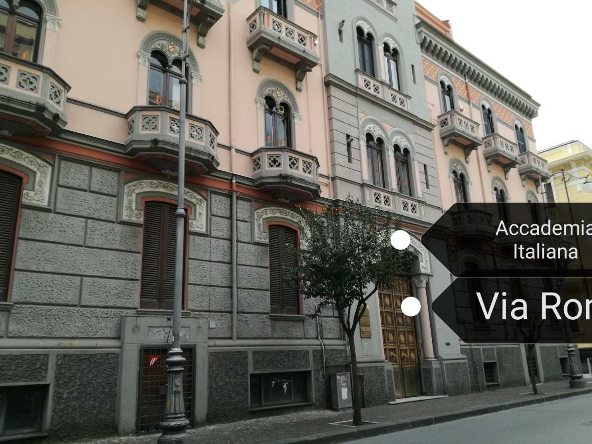 Bed and Breakfast In Via Roma Салерно Екстер'єр фото