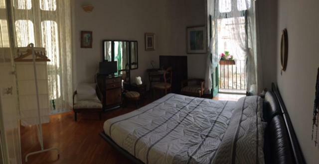 Bed and Breakfast In Via Roma Салерно Екстер'єр фото