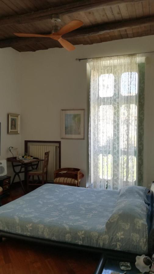 Bed and Breakfast In Via Roma Салерно Екстер'єр фото